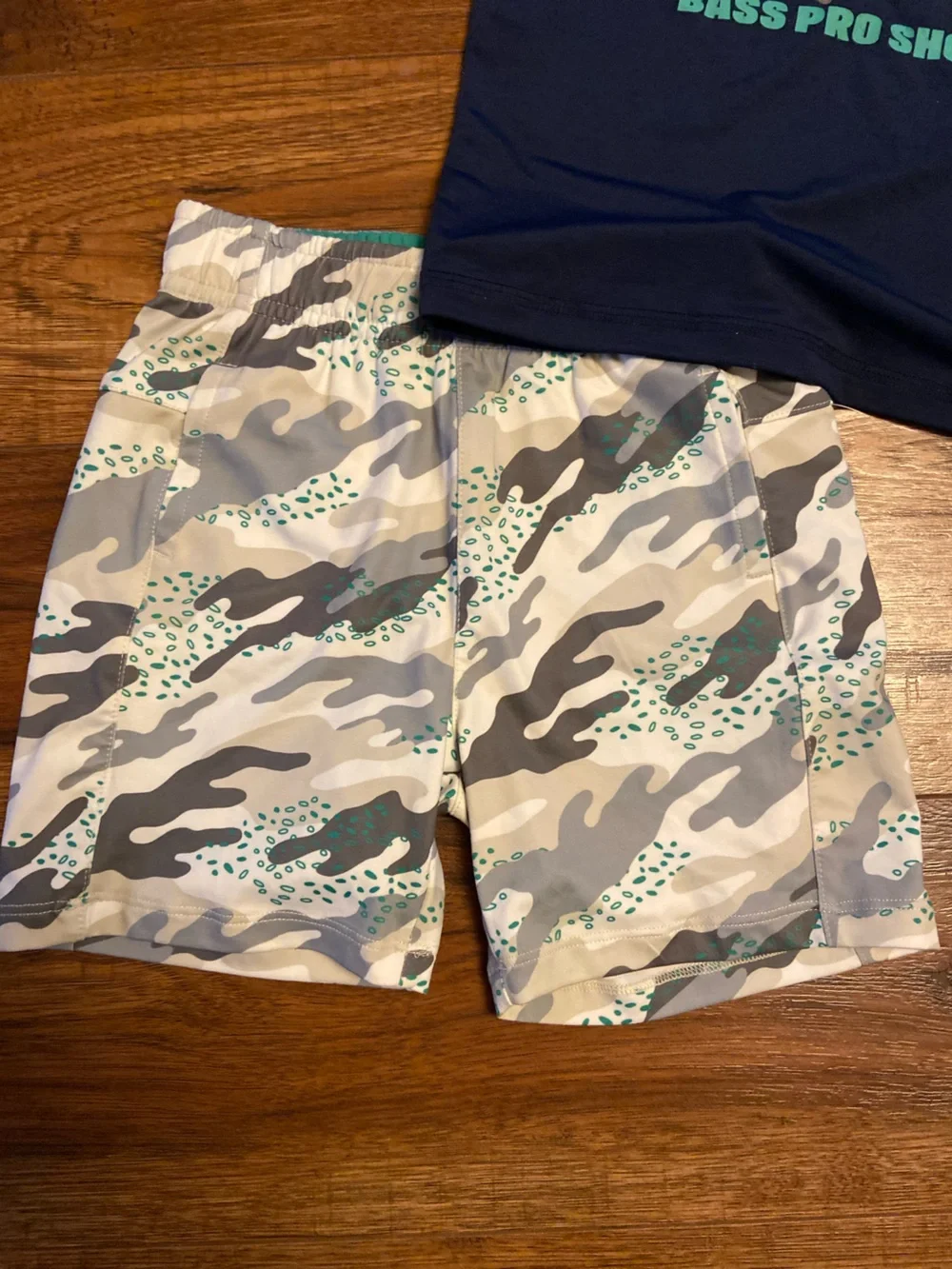 NWT Bass Pro Shops Toddler Boy's Performance T- Shirt & Shorts Set 4T Camo Fish